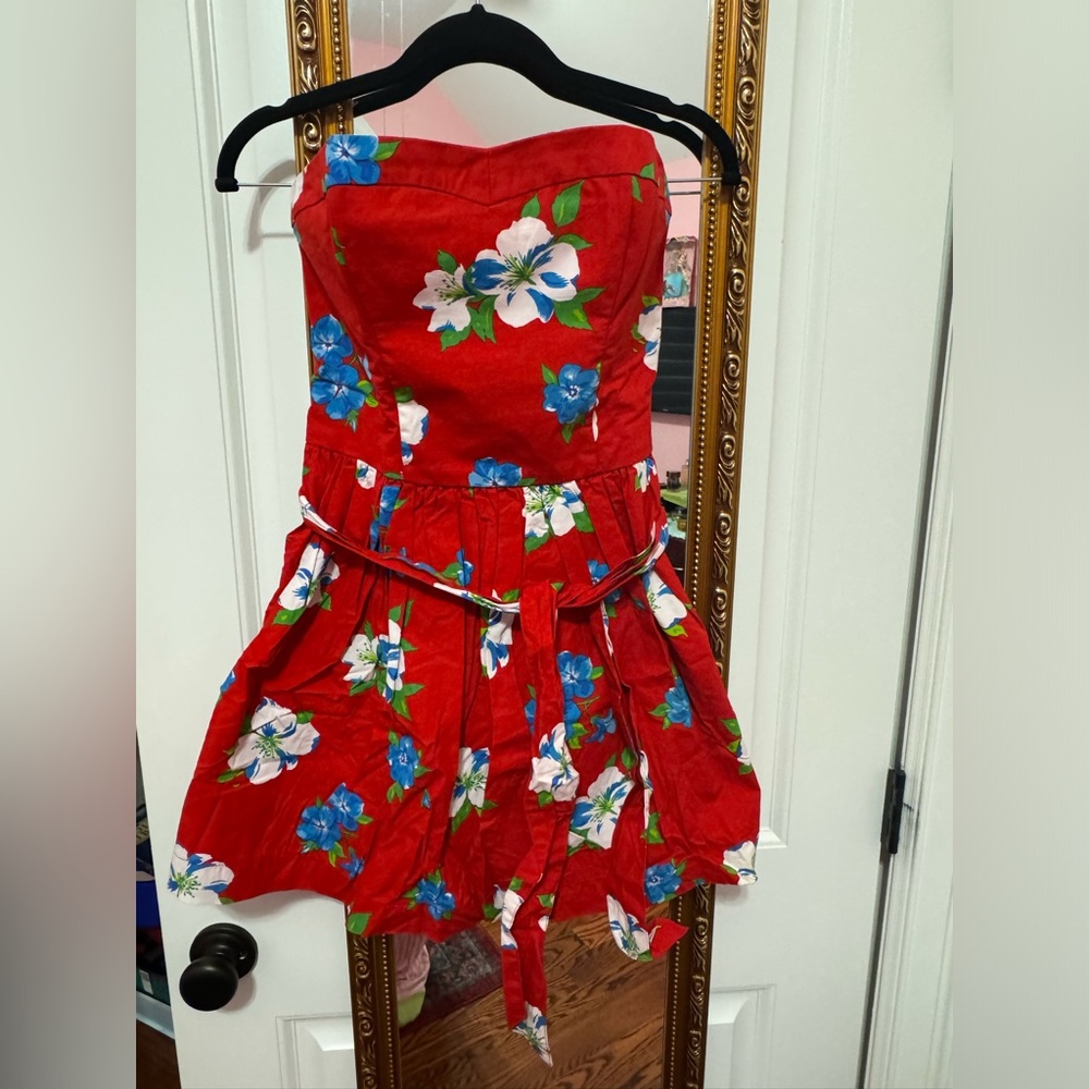 Brand new HOLLISTER tube dress
